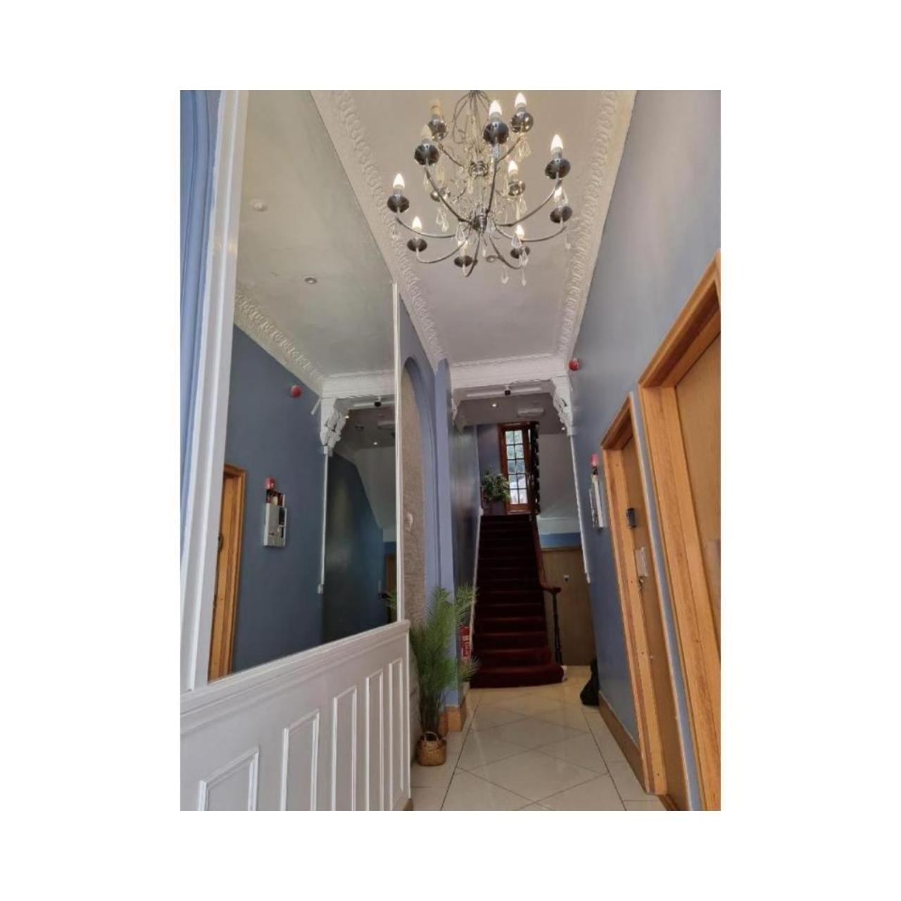 F204-Compact 2Nd Flr Studio Fits 2-Near Hyde Park 런던 외부 사진